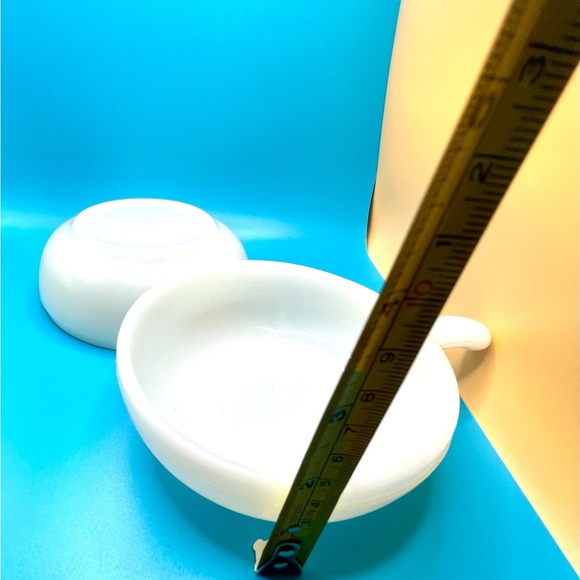 Vintage Glasbake Milk Glass
Oven/Microwave Safe Bowl #J266 - Picture 6 of 6